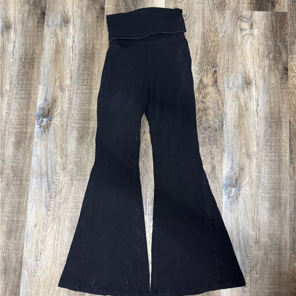 Aerie Black super Flared fold over yoga Pants
